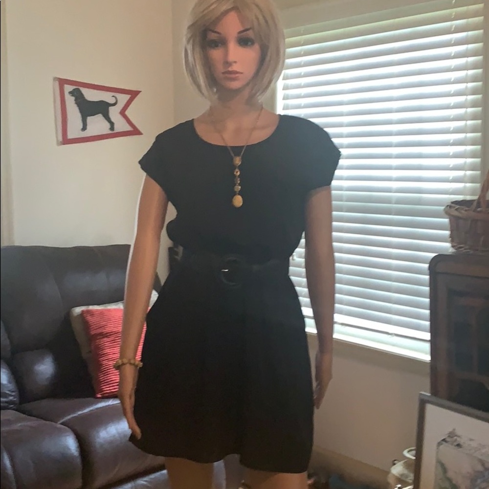 All black mini dress with pockets short-sleeved,